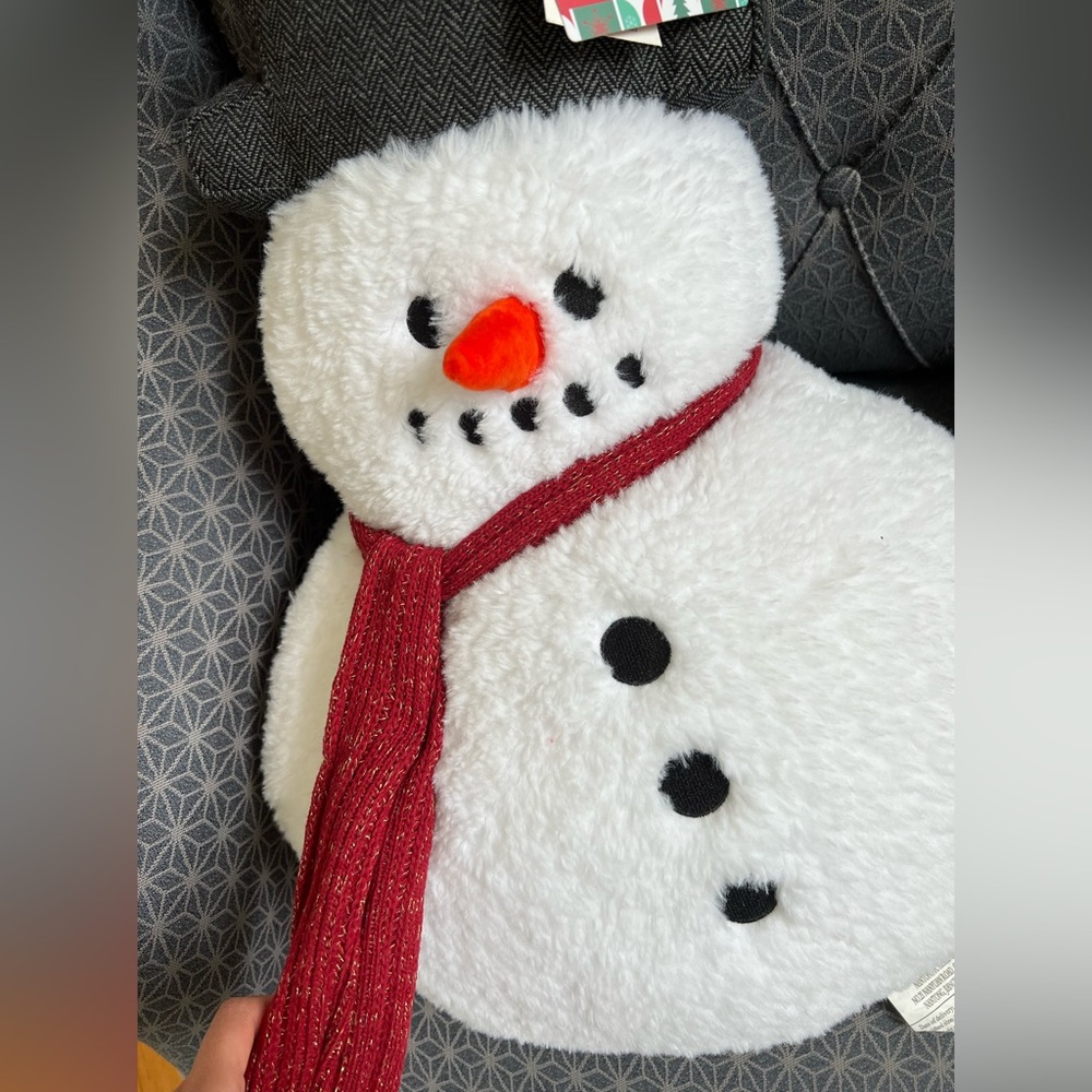Snowman Christmas viral plush pillow